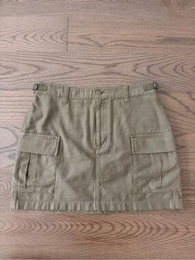 TNA Surplus Division Cargo Mini Skirt Size 10